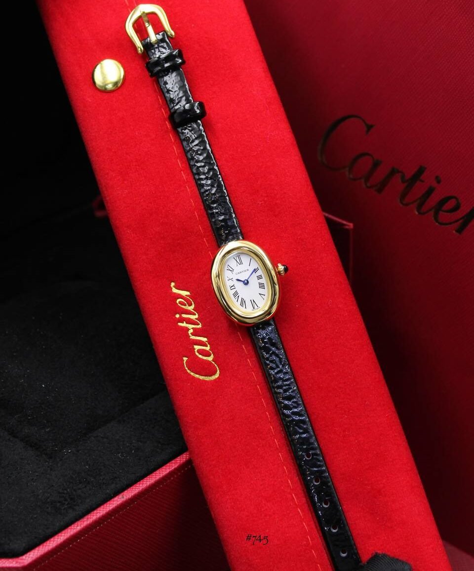 ساعة Cartier نسائي