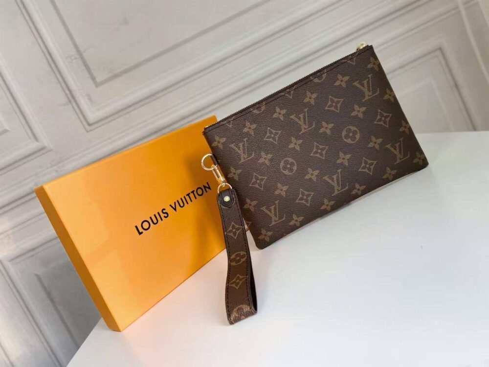 LOUIS VUITTON Hand Bag