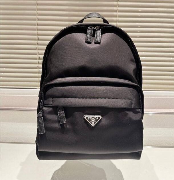 حقيبة ظهر PRADA