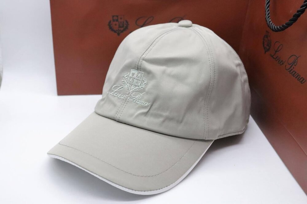 كابات Loro Piana